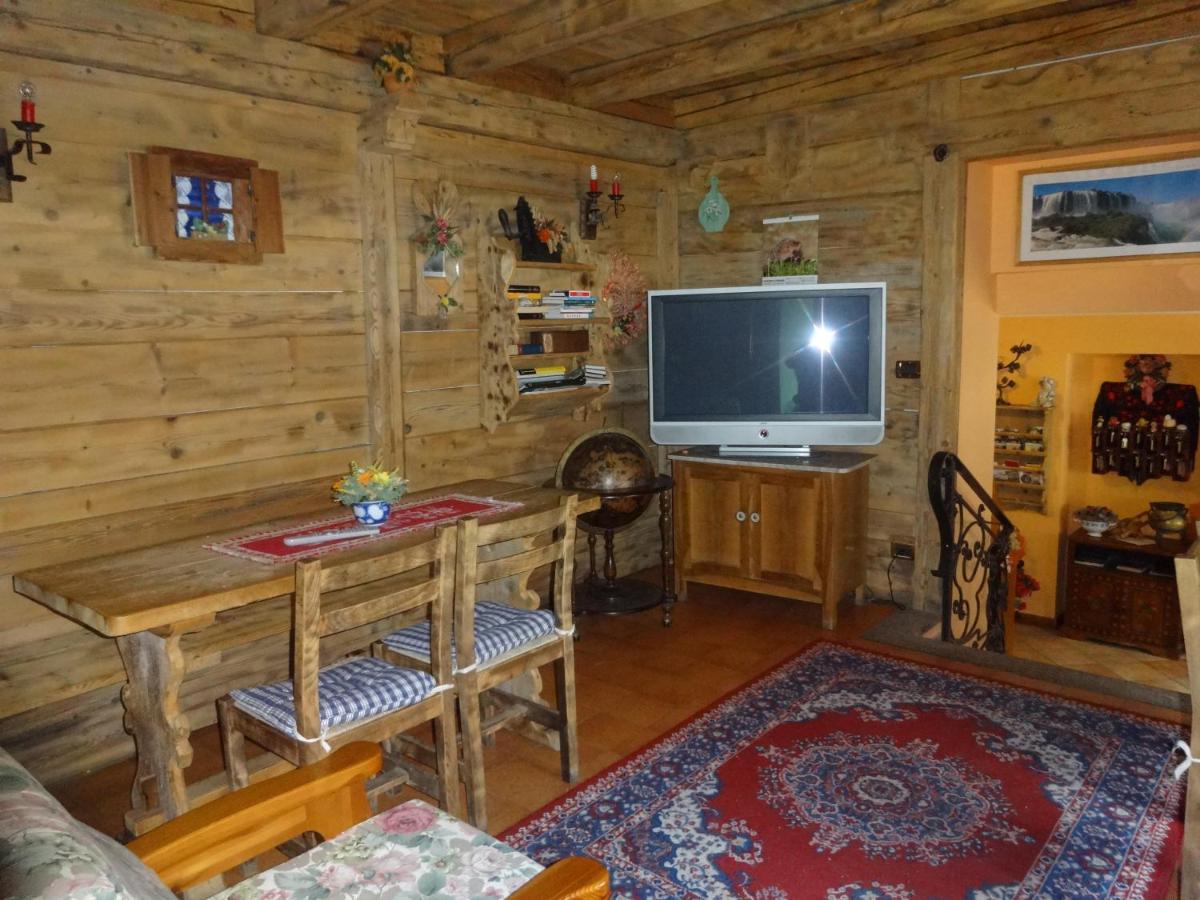 Hotel Genzianella Presenaio ภายนอก รูปภาพ