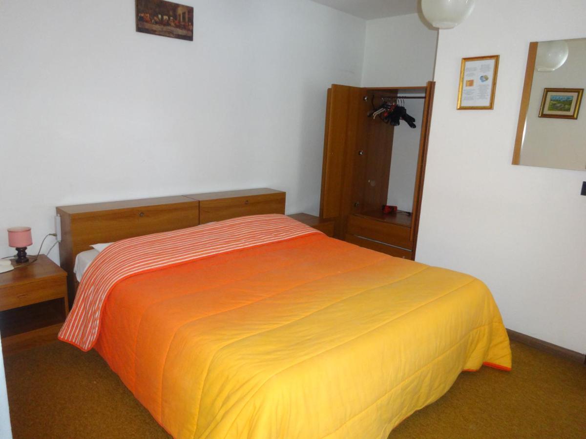 Hotel Genzianella Presenaio ภายนอก รูปภาพ